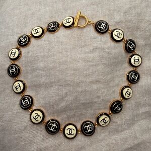 🖤🤍Vintage Chanel Black & White CC Logo Choker Gold Tone🖤🤍